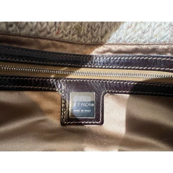 Vintage Fendi Limited Edition Baguette Bag Knit & Fur Trim - Picture 11 of 11